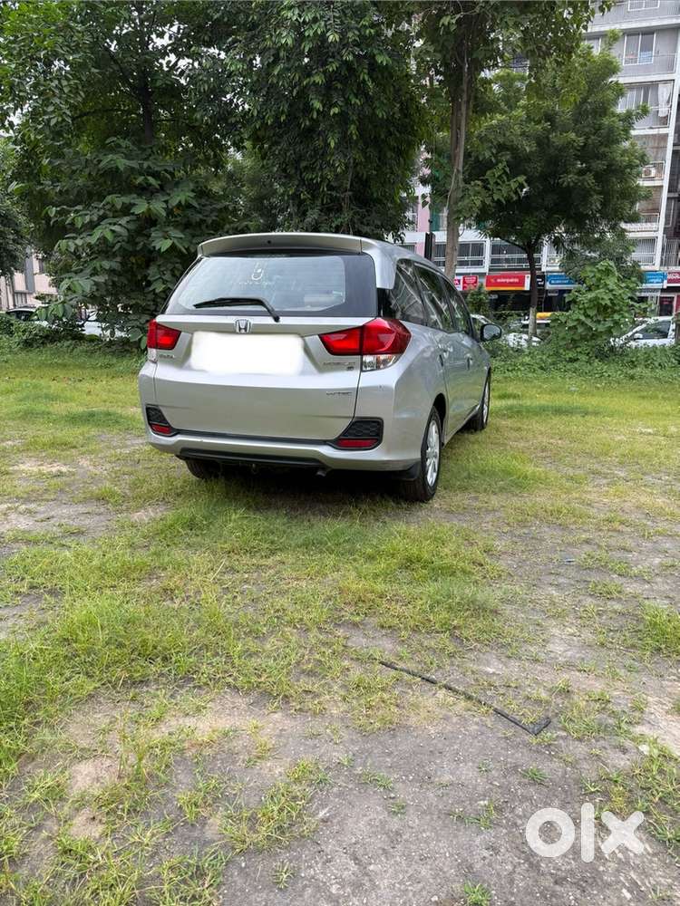 Honda Mobilio 2016 Read Full Ad.