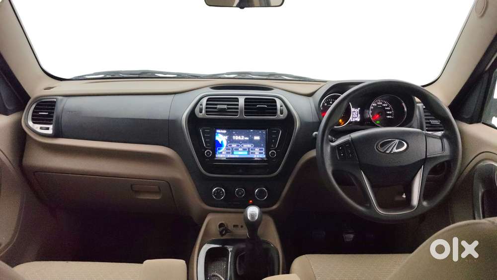 Mahindra Tuv 300 T10, 2019, Diesel