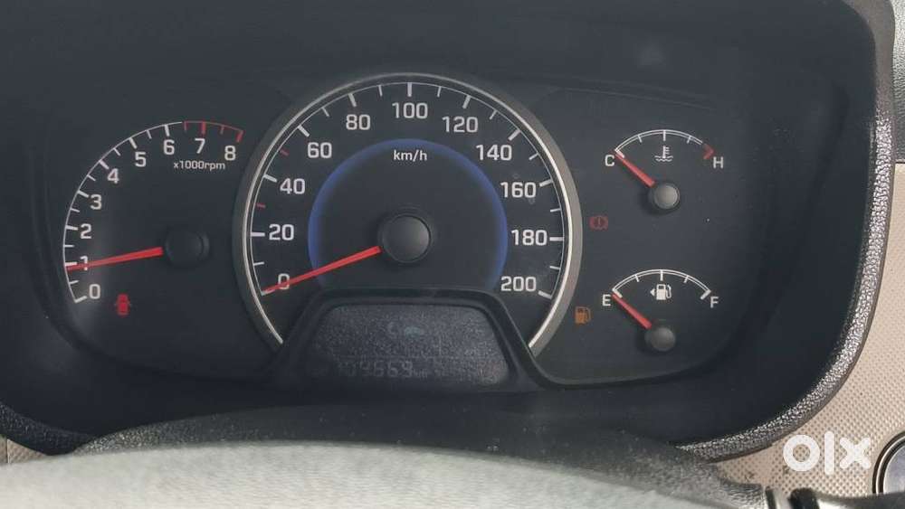 Hyundai Grand I10 2013-2016 Sportz, 2014, Petrol