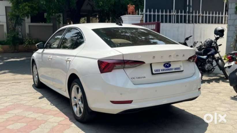 Skoda Octavia 2.0 Style Tsi At, 2021, Petrol