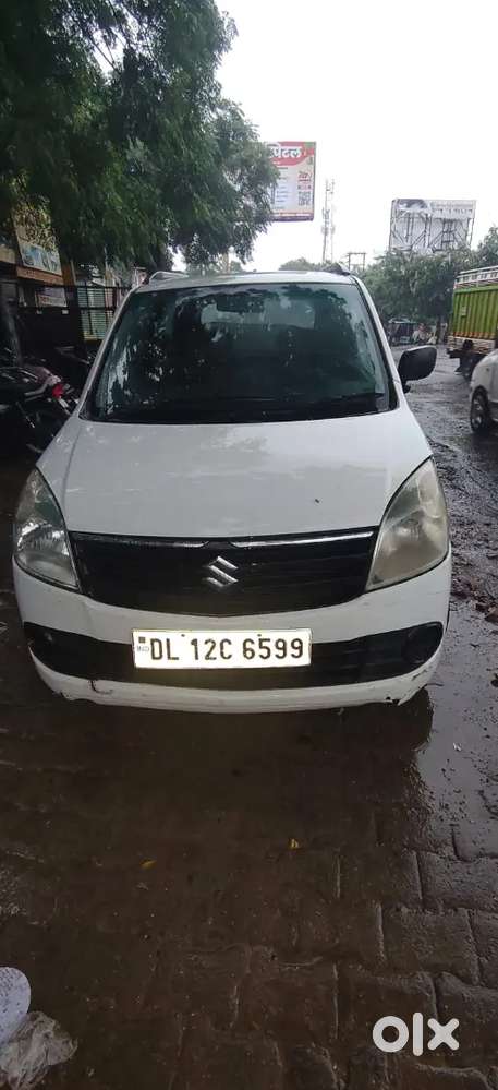 Maruti Suzuki Wagon R Lxi 2012 Mawana Mi Hai Bike