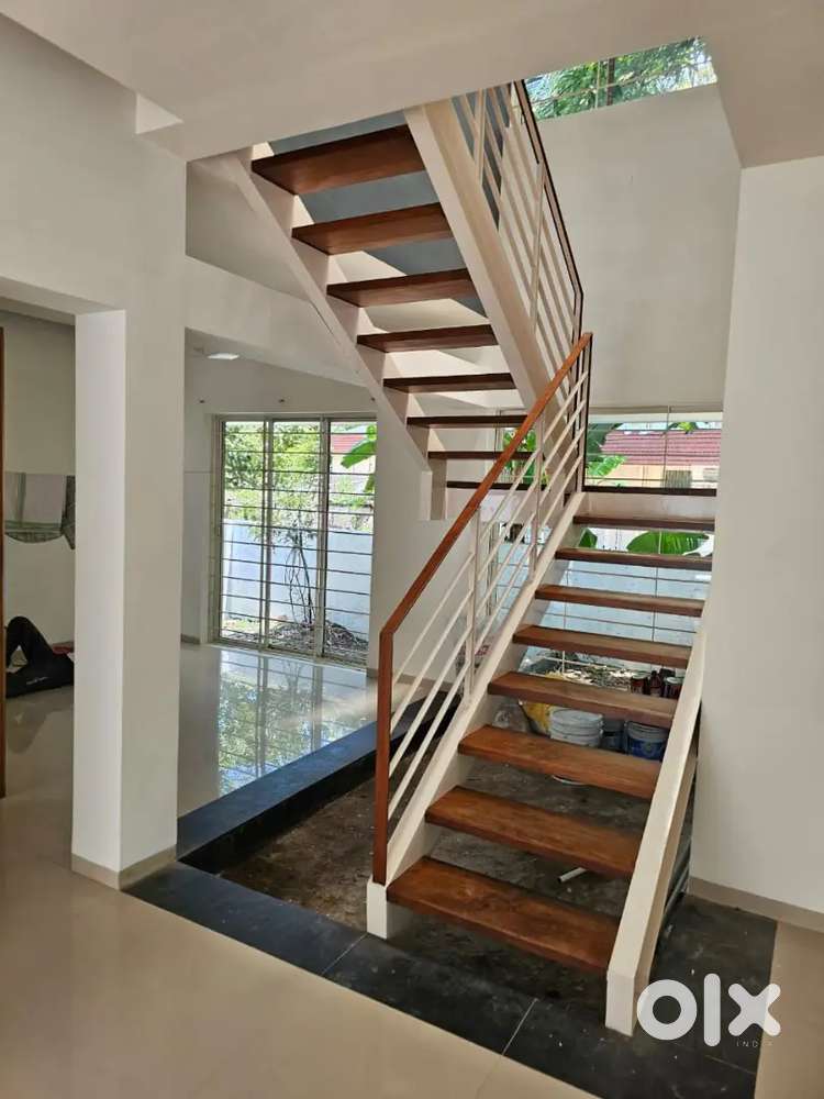 Indipendent house 3bhk 25000 near palarivattom medical center For