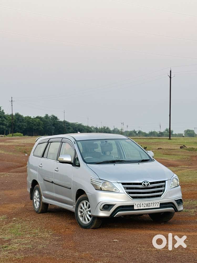 Toyota Innova 2.5 V 8 Str, 2012, Diesel