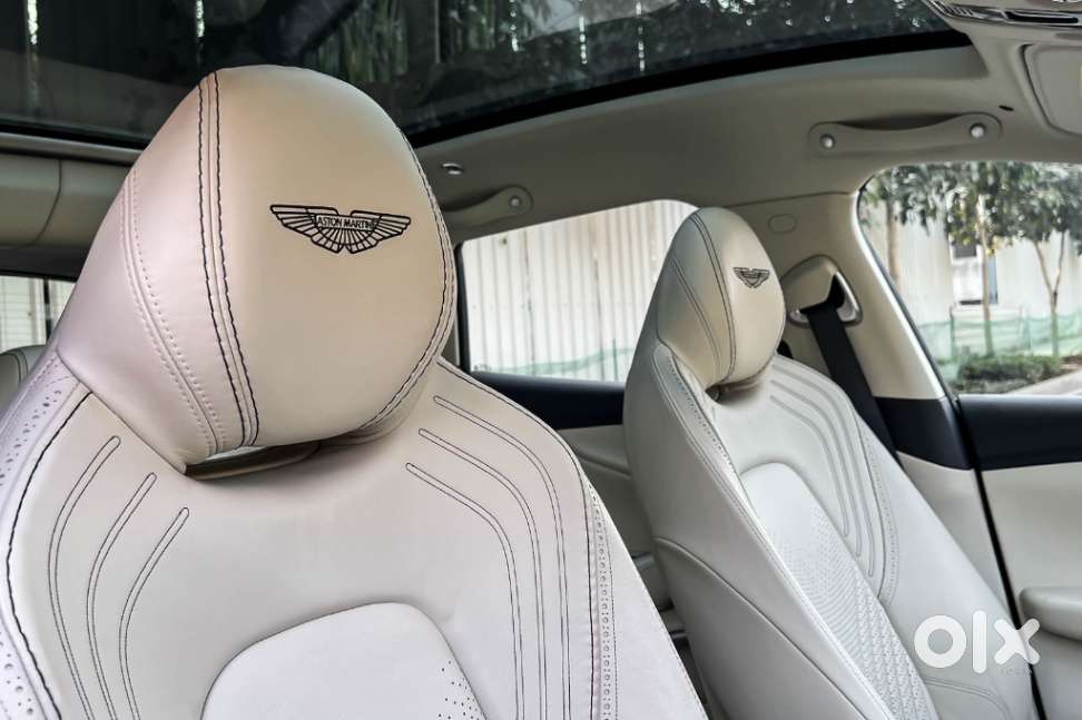 Aston Martin Dbx, 2020