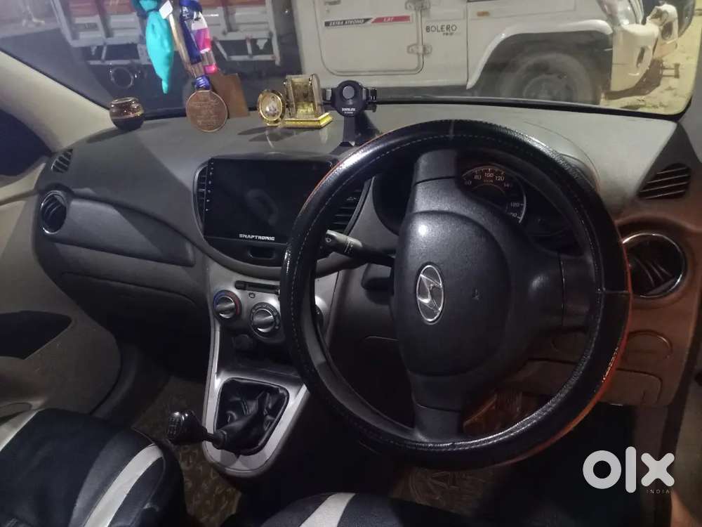 Hyundai I10 2012 Petrol 81000 Km Driven. Kanpur Rto