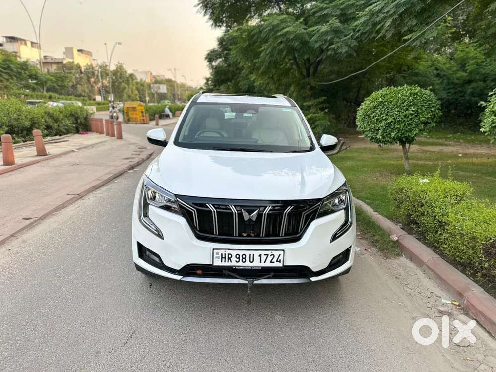 Mahindra Xuv700 2.0 Ax 7 Petrol At Str, 2025, Petrol