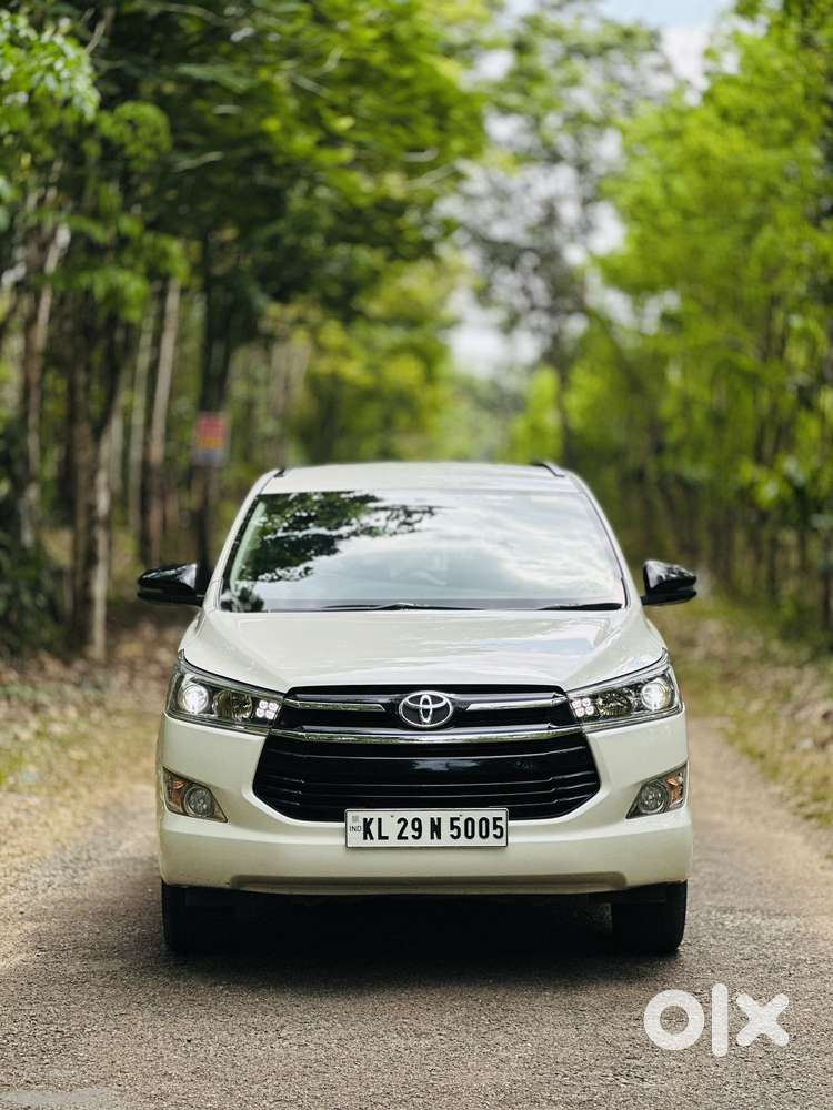 Toyota Innova Crysta 2.4 V, 2018, Electric