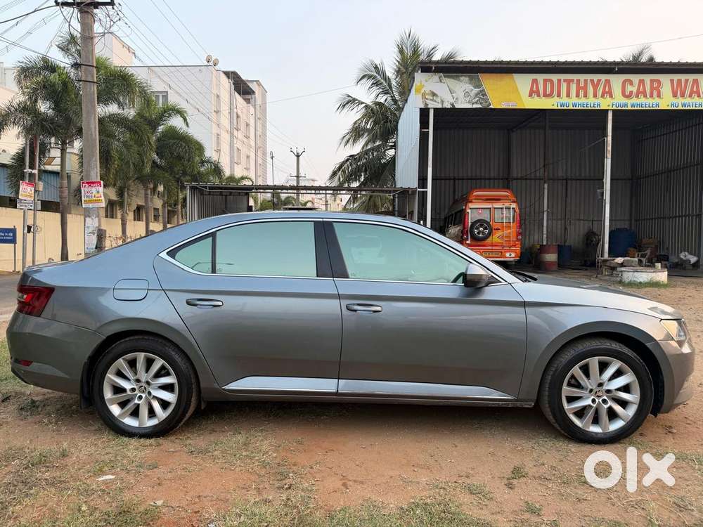 Skoda Superb L&k 1.8 Tsi At, 2020, Diesel