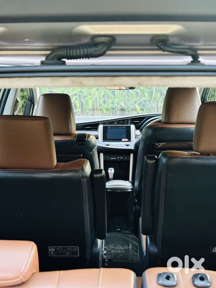 Toyota Innova Crysta 2.8 Zx At, 2016, Diesel