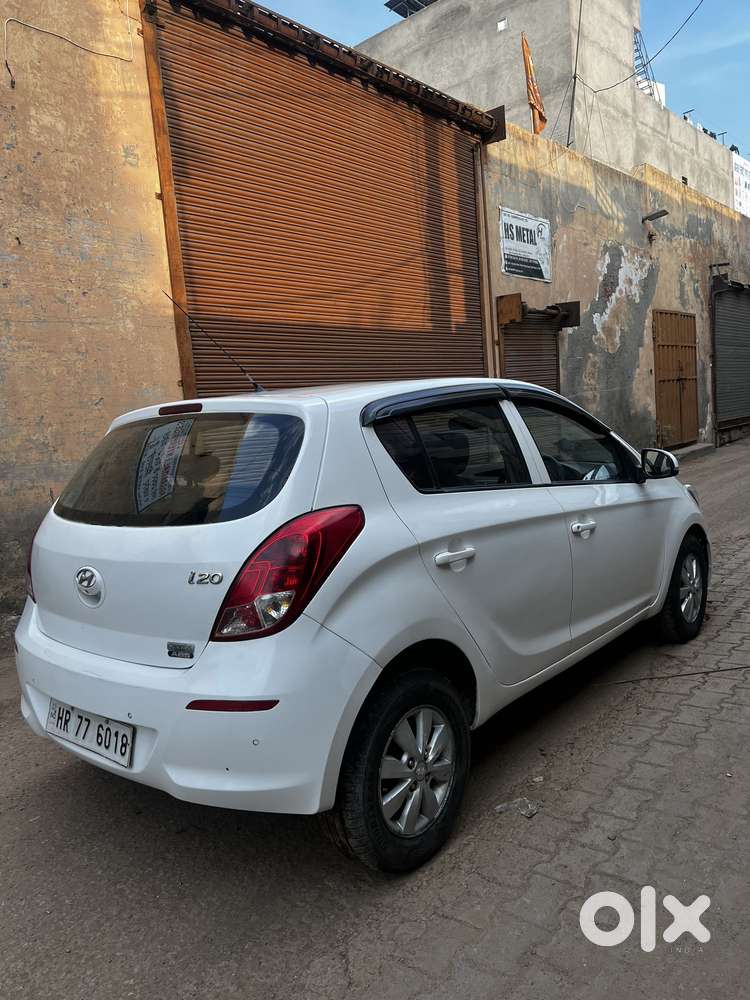 Hyundai I20 Sportz 1.2 Bs-iv, 2012, Diesel