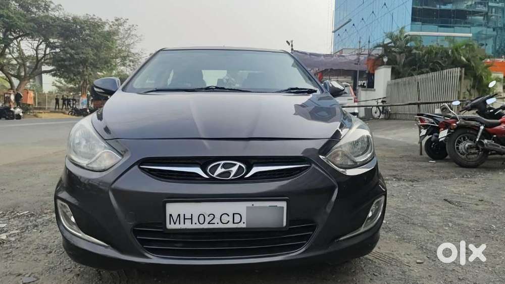Hyundai Verna Fluidic 1.6 Vtvt Sx Automatic, 2011, Petrol