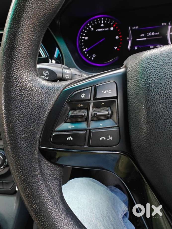 Mahindra Marazzo M8, 2019, Diesel