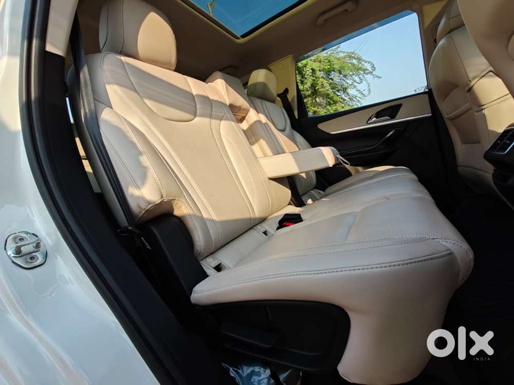 Mahindra Xuv700, 2021, Petrol