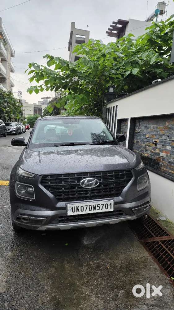 Hyundai New Venue E 2021 Manual Petrol