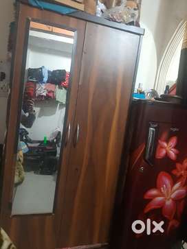 Old Almirah Buy Sell Used Furniture in Delhi OLX
