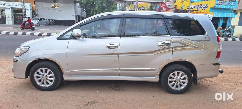 Toyota Innova 2.5 Zx 7 Str Bs-iv, 2014, Diesel