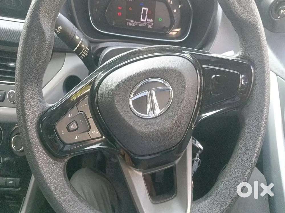 Tata Nexon 2021 Petrol 27343 Km Driven