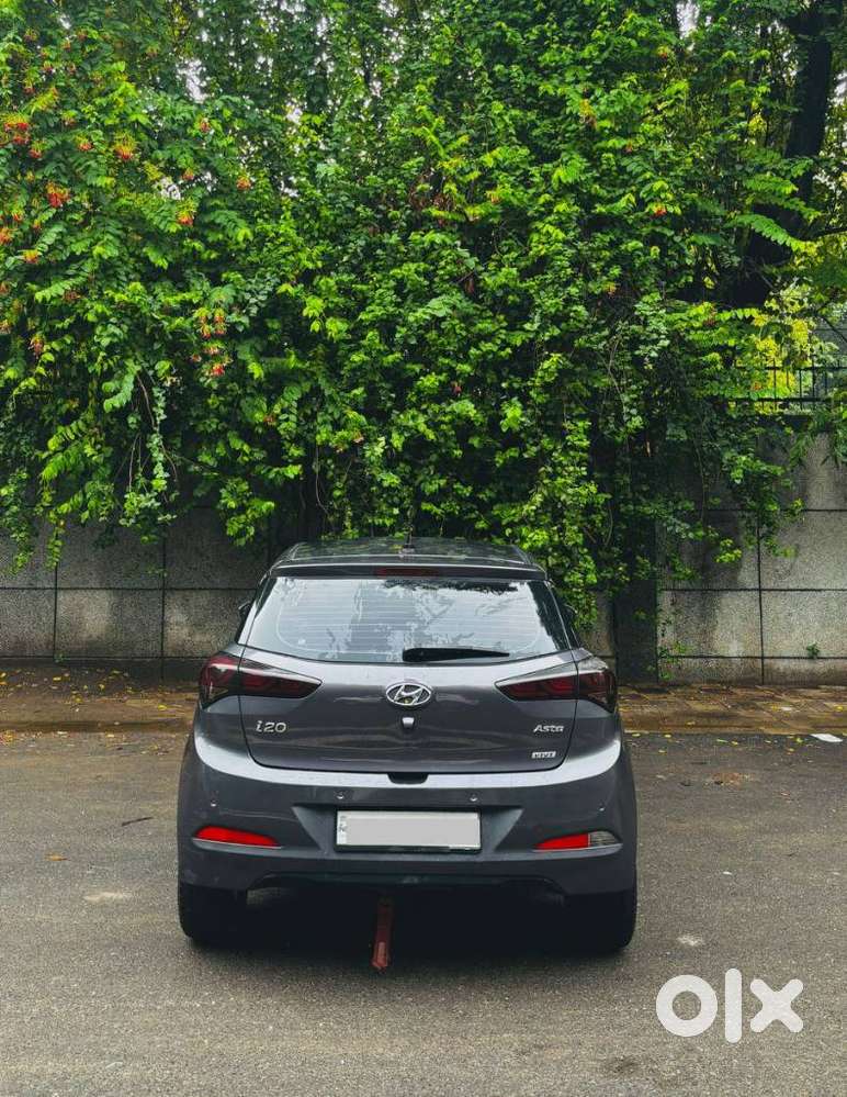 Hyundai I20 Asta Option, 2017, Cng & Hybrids