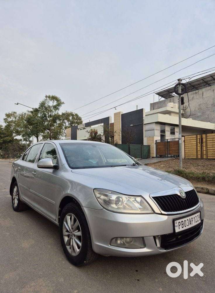 Skoda Laura 2.0 Elegance Tdi Cr At, 2010, Diesel