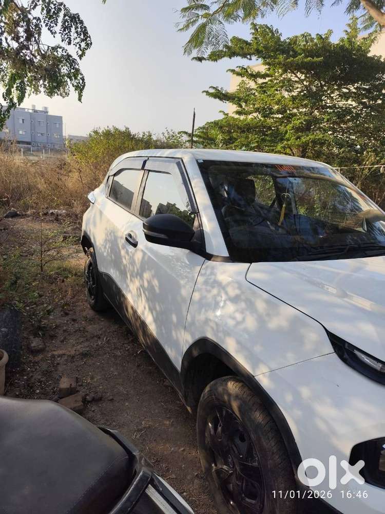 Tata Punch Dec 23 Cng & Hybrids 14500 Km Driven