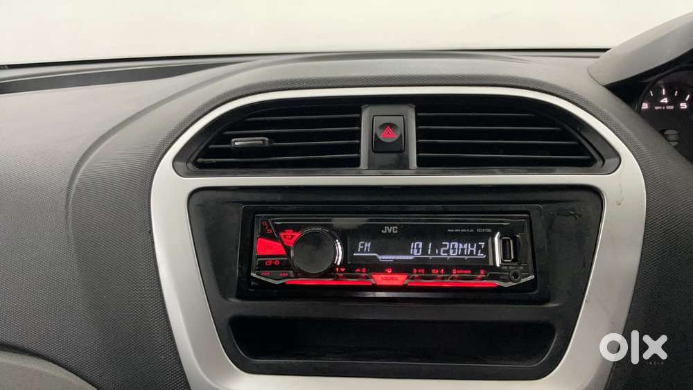 Tata Tiago 1.2 Revotron Xm, 2016, Petrol