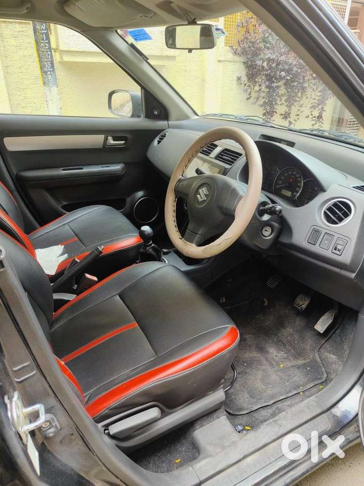 Maruti Suzuki Swift Vxi 1.2 Abs Bs-iv, 2011, Petrol