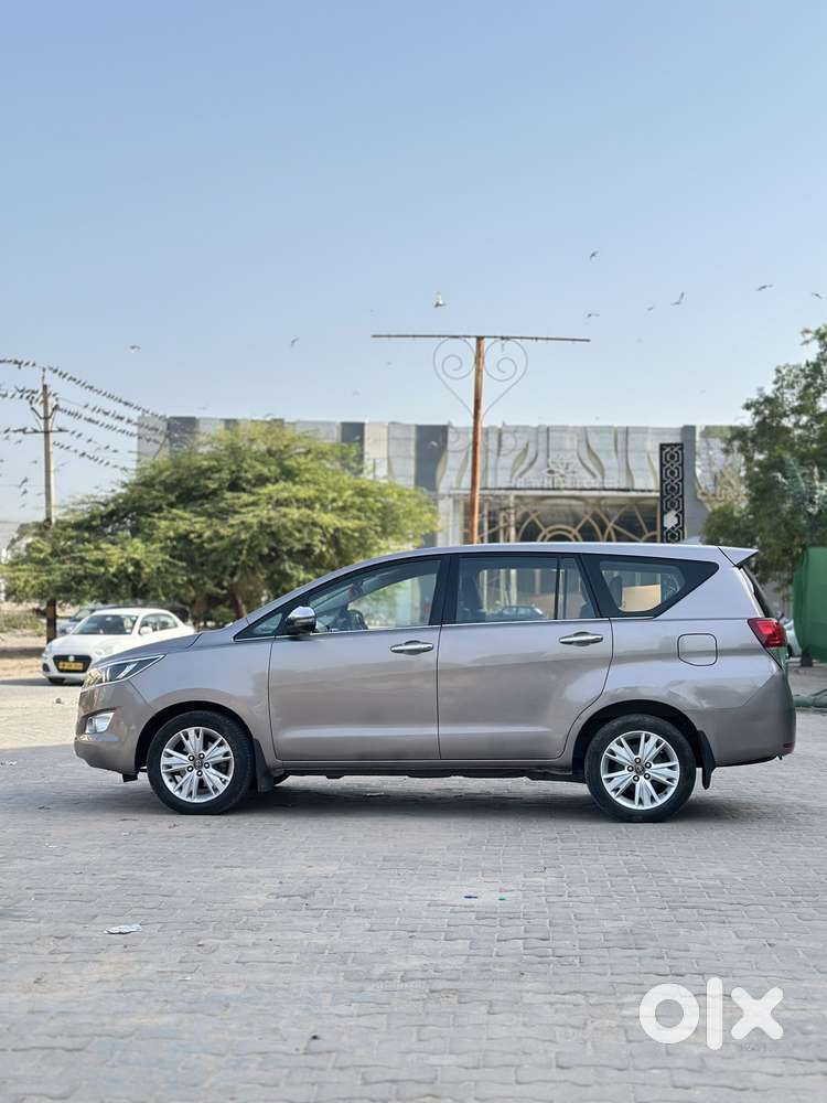 Toyota Innova Crysta 2.8z Automatic, 2018, Diesel