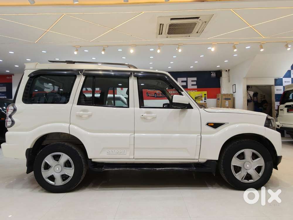 Mahindra Scorpio S6 Plus, 2017, Diesel