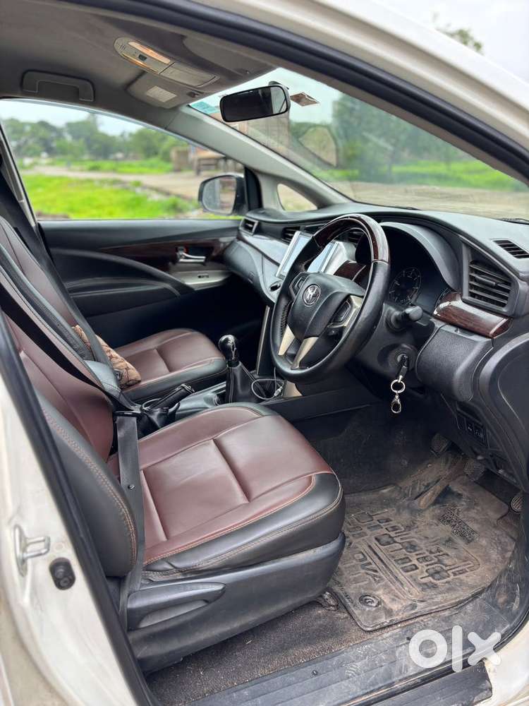 Toyota Innova Crysta 2.4 G Mt 8s, 2017, Diesel