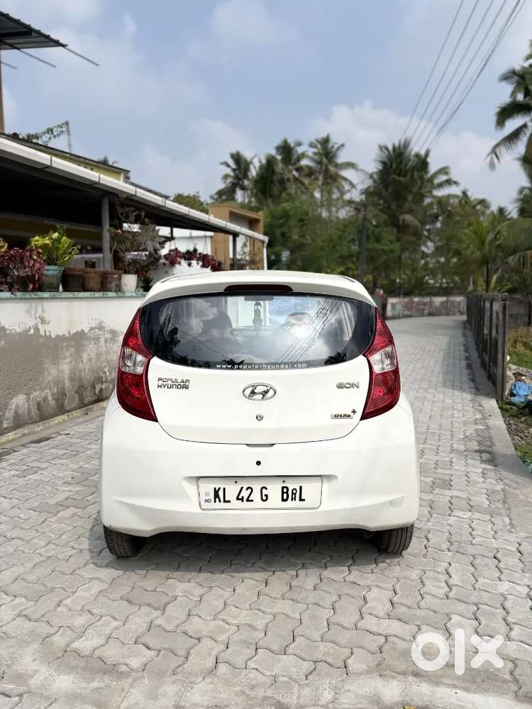 Hyundai Eon 2012 Petrol Well Maintained Second Owner New Tyres