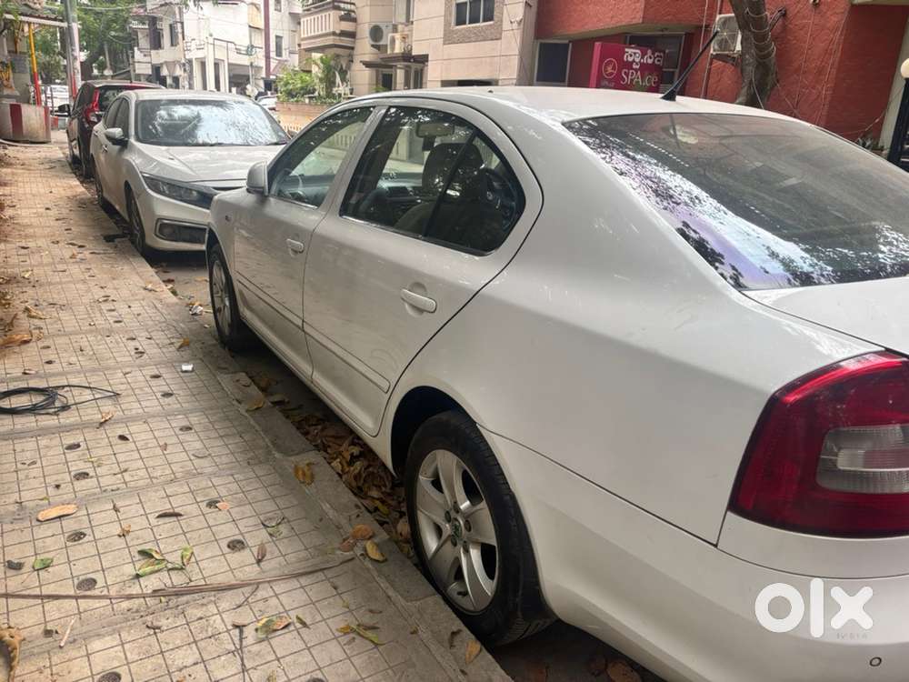 Skoda Laura Diesel 2013 ( L&k)