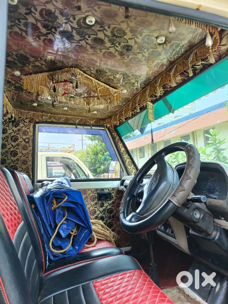 Mahindra Bolero Neo 2013