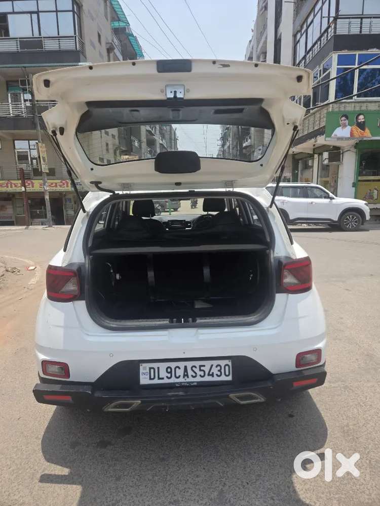 Hyundai Venue 2019 Cng Pass 1st Owner