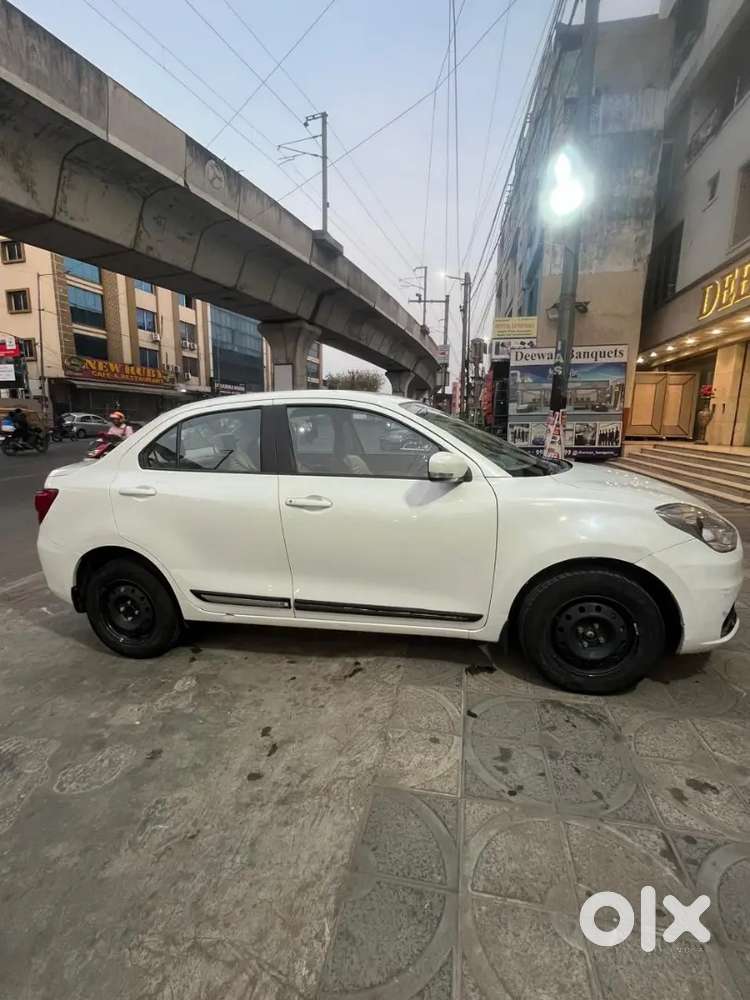 Maruti Suzuki】 Dzire 1.2 Vxi Amt (automatic) Petrol