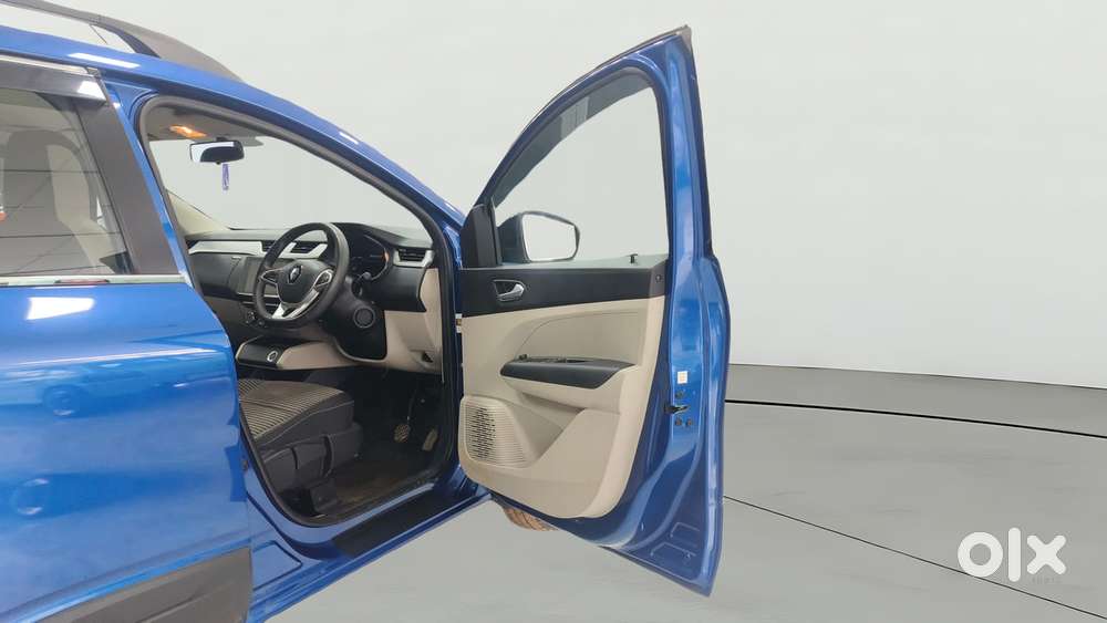 Renault Triber Rxz Easy-r Amt, 2023, Petrol