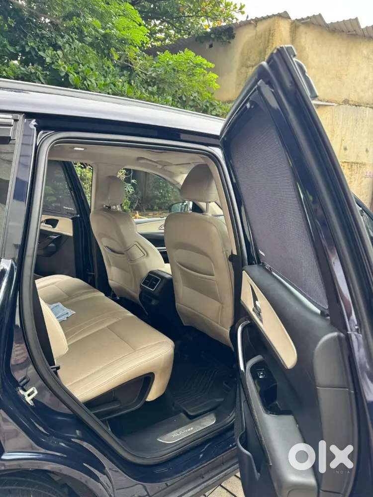 Mahindra Xuv 700 Ax7l Diesel Auto