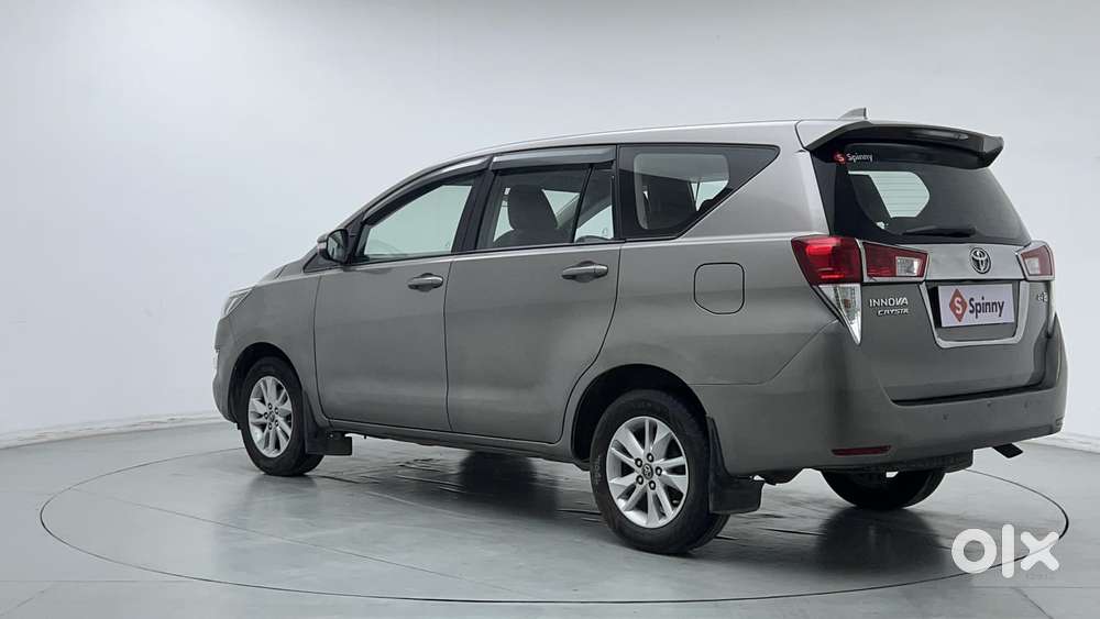 Toyota Innova Crysta 2.4 G Mt 8s, 2016, Diesel