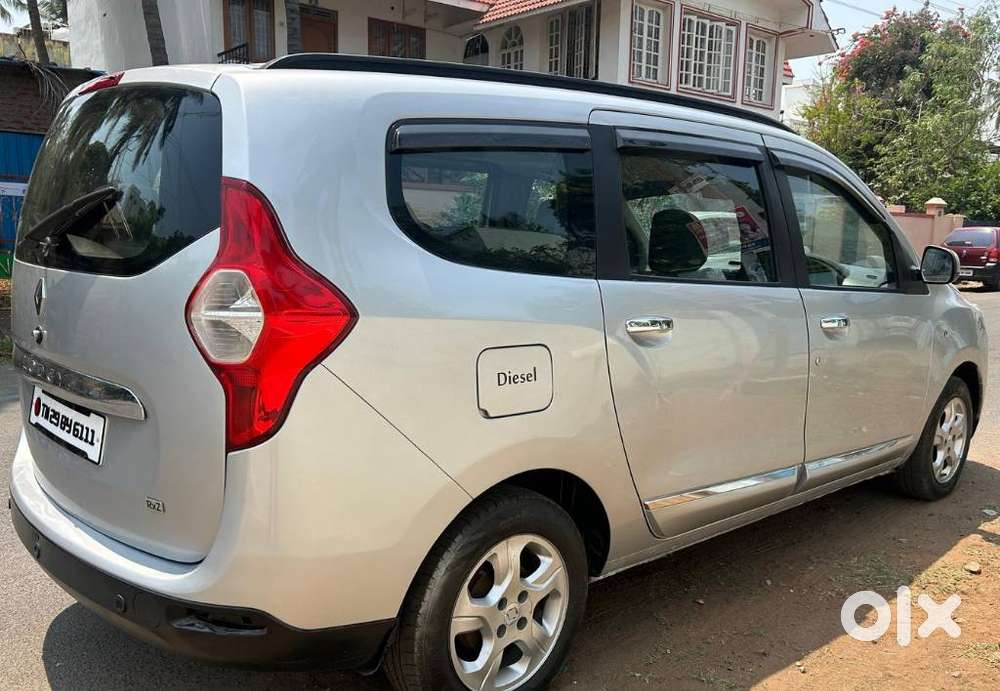 Renault Lodgy 111ps Rxz Stepway 8 Seater, 2016, Diesel