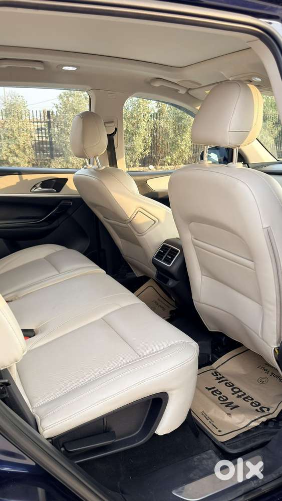 Mahindra Xuv700 2.2 Ax 7 Diesel At Luxury Pack Str, 2022, Diesel