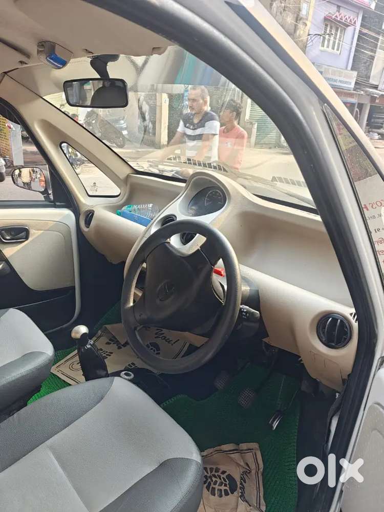 Tata Nano Lx 2012
