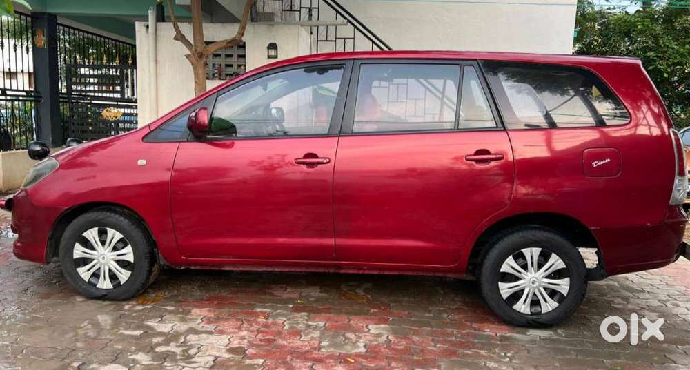 Toyota Innova 2.5 G (diesel) 8 Seater, 2005, Diesel