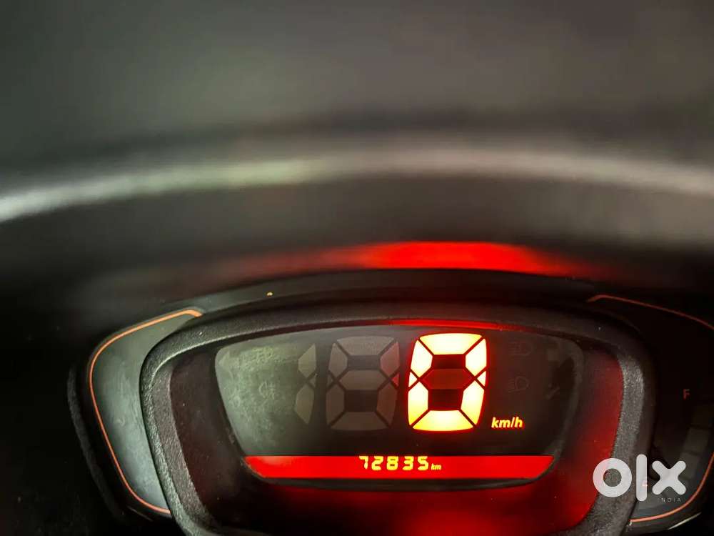 Renault Kwid 2016 Petrol Manual 72835 Km Second Owner