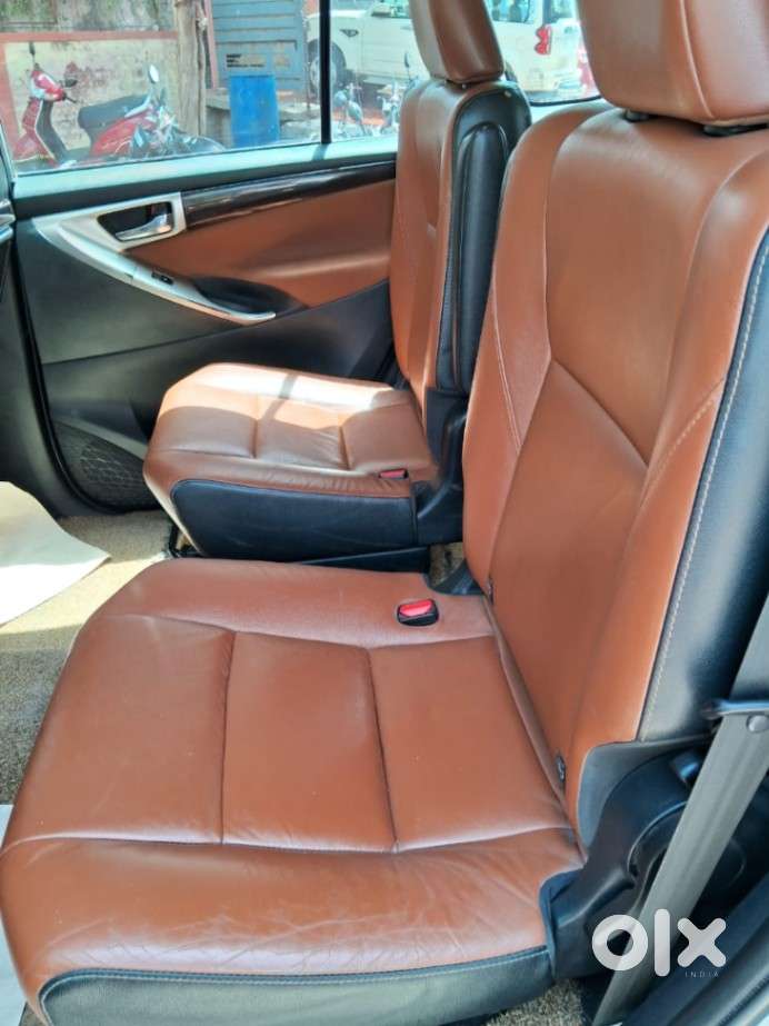 Toyota Innova Crysta 2.8z Automatic, 2018, Diesel