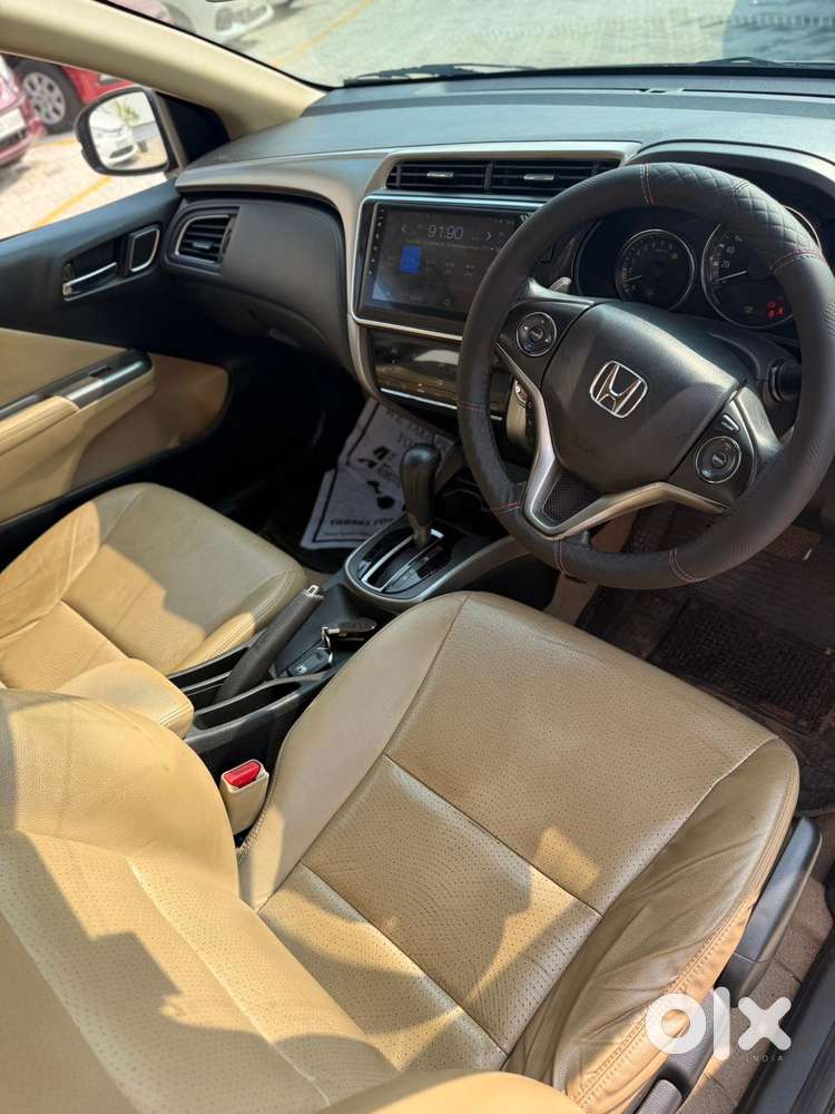 Toyota Innova Crysta 2.4 Gx Mt 8s, 2016, Diesel