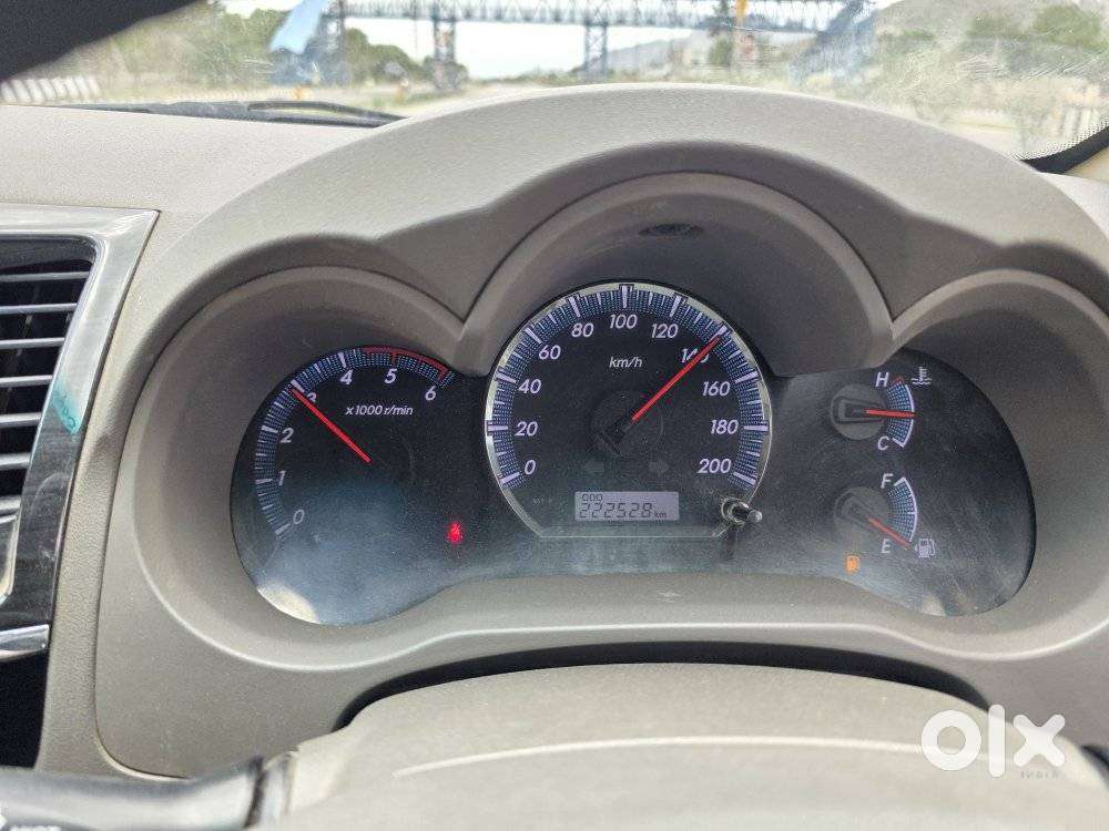 Toyota Fortuner 4x4 Mt, 2012, Diesel