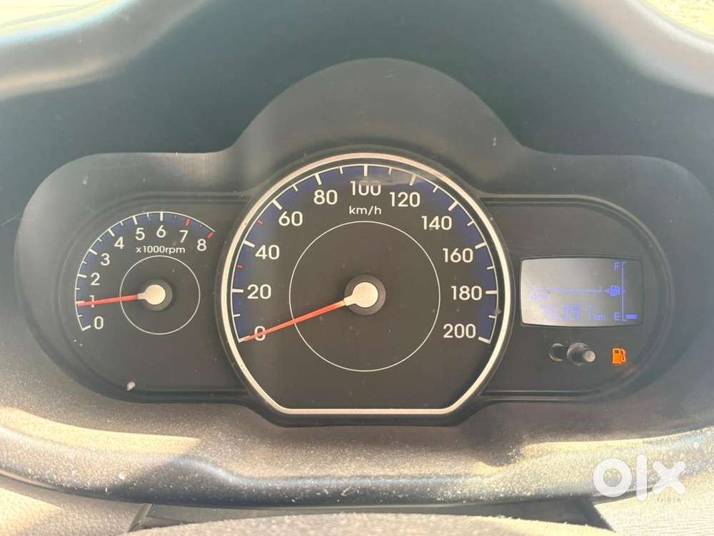 Hyundai I10 Magna 1.2 Petrol + Cng (only 75k Km Driven)