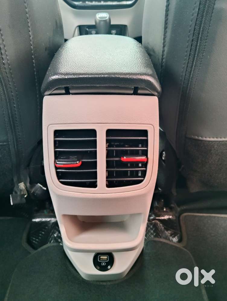 Hyundai Elite I20 Sportz (o) 1.2 Mt, 2024, Petrol