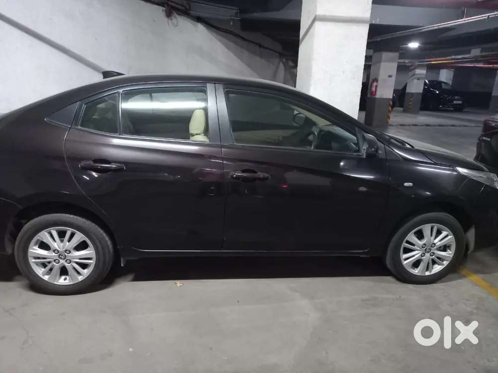 Automatic Toyota Yaris Petrol Showroom Track Vehicle