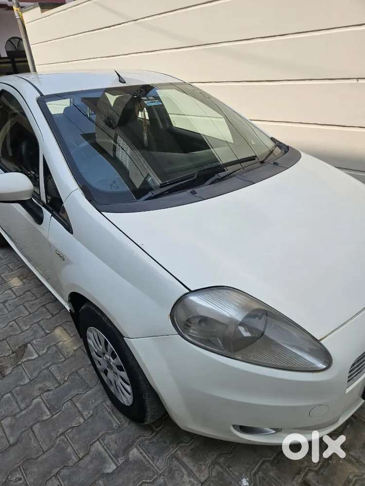 Fiat Grand Punto 2011 Diesel 148000 Km Driven