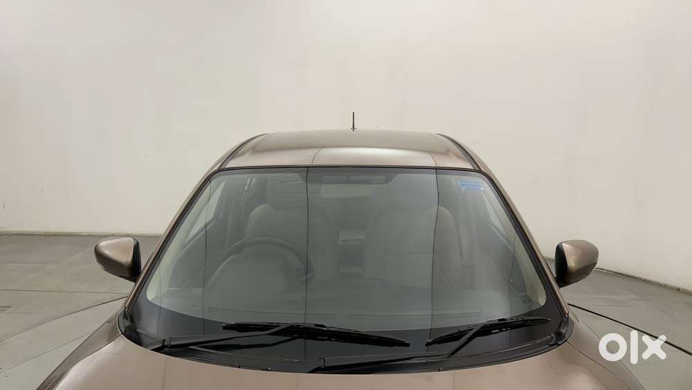 Maruti Suzuki Dzire Vxi Ags, 2022, Petrol